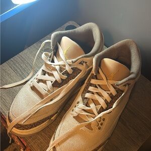 Jordan Women's Shoes in Cream and Gold